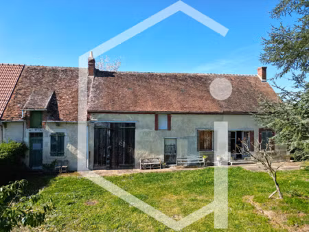 maison de 143 m2 avec dépendances sur 4000 m2 de terrain à c