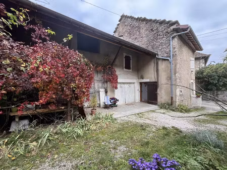 vente maison 4 pièces 87 m2 à ambléon