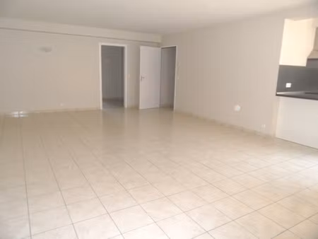 location appartement 3 pièces 88m²