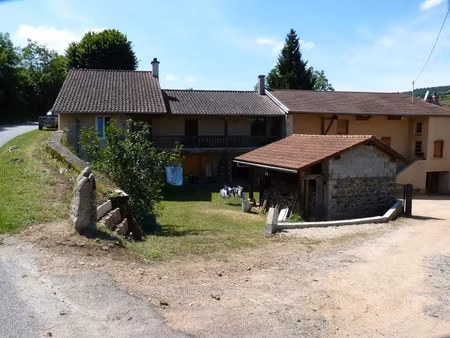 vente maison 4 pièces 113 m² à saint-pierre-le-vieux (71520)  181 900 €