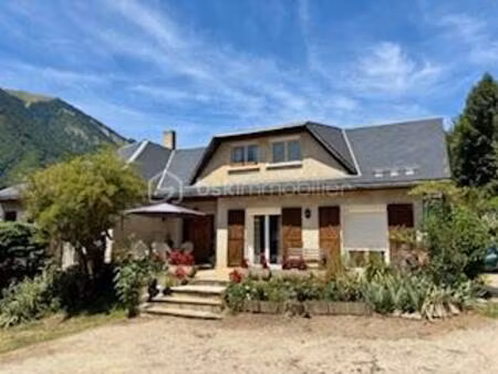 villa de 230 m² à juzet-de-luchon