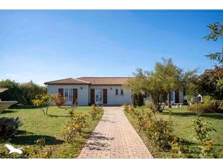 vente maison 7 pièces 153 m² hiersac (16290)