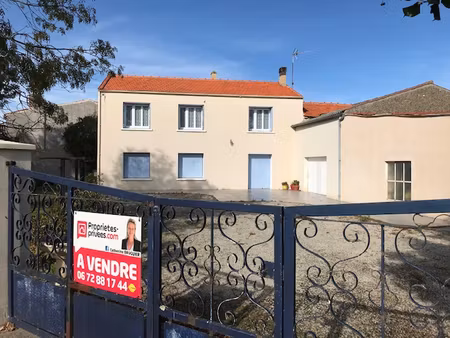 maison de village 114 m2 4 chambres garage  dépendances et jardin
