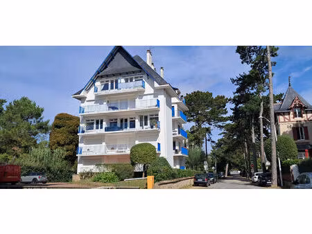 à deux pas de la plage benoit   studio avec balcon et vue dégagée