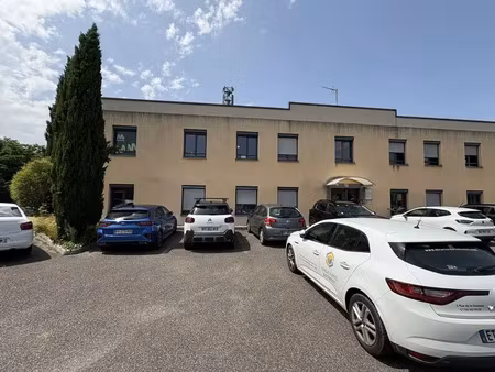 location bureau neyron 01700