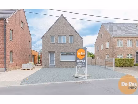 huis te koop in sint-lievens-houtem met 3 slaapkamers