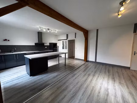 location appartement 3 pièces 83 m² à beaufort-orbagna (39190)