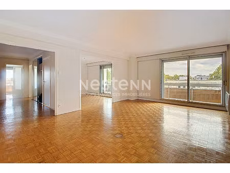 grand appartement t5 3 chambres loué vide avec cave garage et 2 balcons - 69500 bron