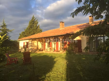 près montastruc- sur terrain de 1.5ha arboré avec piscine  belle toulousaine de 250m² hab.