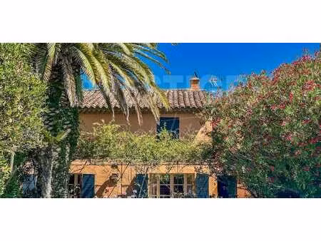 villa avec piscine et jardin sanary-sur-mer (83)