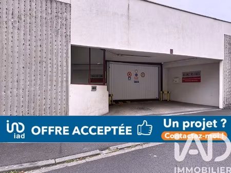 vente parking undefined m²