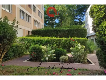 vente appartement 4 pièces 83 m² à la celle-saint-cloud (78170)  275 000 €