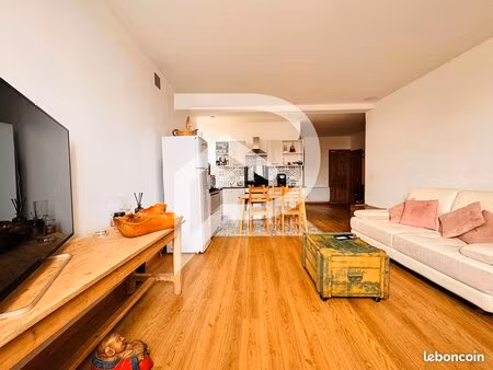 maison 7 pièces 185 m²