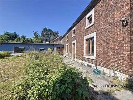 maison 4 façades avec beau jardin