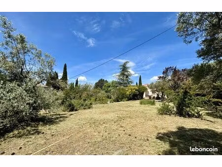 terrain rare avec permis purgé – aix-en-provence (ancienne route des alpes)