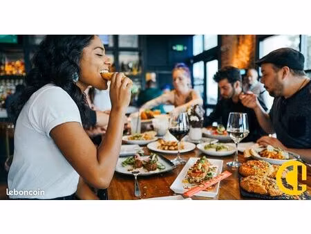 local restaurant 261 m²