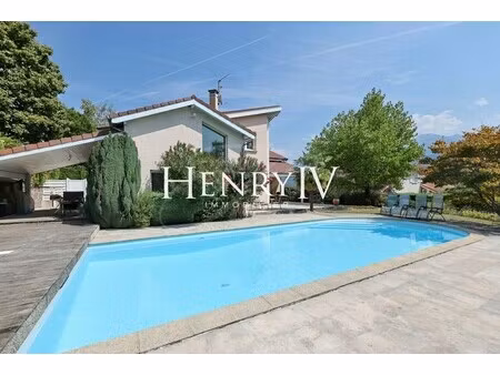 maison de luxe à vendre à saint-ismier