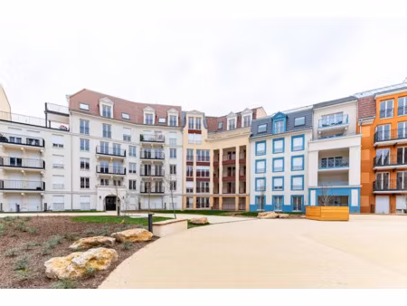 location appartement 5 pièces 95 m² à le blanc-mesnil (93150)  1 508 €