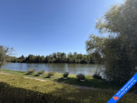 immeuble avec vue sur l'yonne