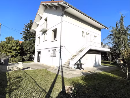 villa individuelle 140 m2 5 chambres terrain 752 m2 ca
