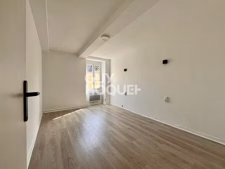 appartement type t2 de 58 m2 + combles