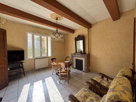 maison de maître avec jardin et remise en vente à coursan