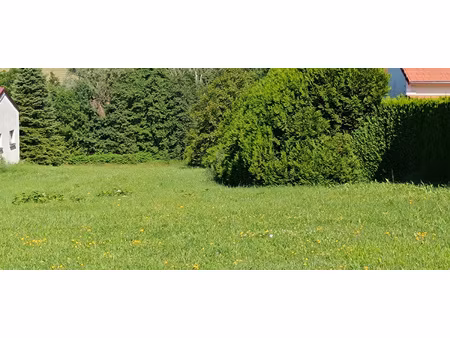 terrain à bâtir de 3200 m2 à cusset