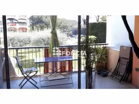 mandelieu dans résidence sécurisée avec gardien 3 piscines parc calme et proche centre vil