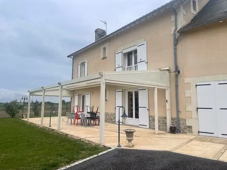 vente maison 6 pièces 157 m² senillé-saint-sauveur (86100)