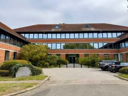 waterloo - opportunite exclusive de bureaux haut standing
