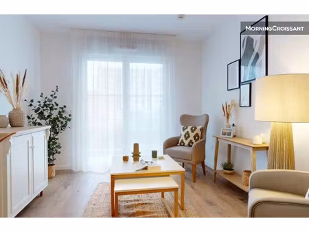 location meublée appartement 2 pièces 41 m² à chelles (77500)  1 300 €