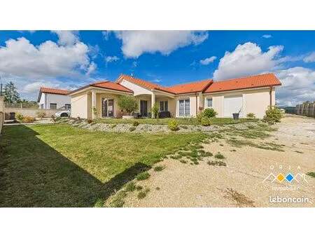 maison 4 pièces 161 m²