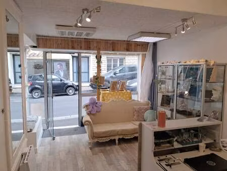 location bureaux et commerces à lisieux (14100) : à louer / lisieux