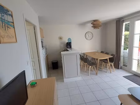 location meublée maison 3 pièces 50 m² à talmont-saint-hilaire (85440)  750 €