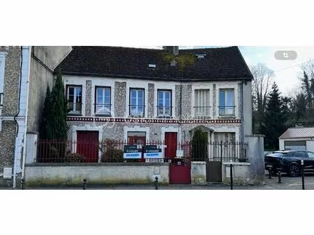 immeuble mixte de 110 m² à la ferte-gaucher