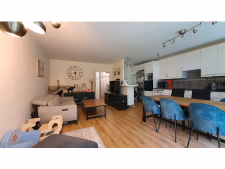 appartement dans résidence boisée