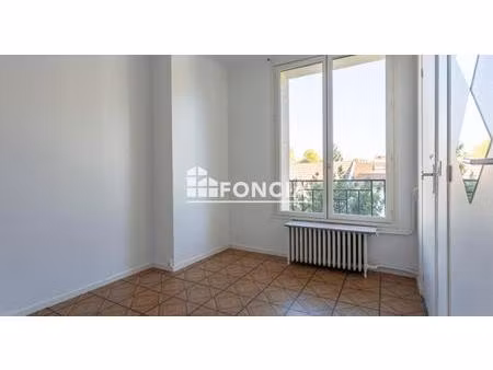 studio fonctionnel - proche des commodites