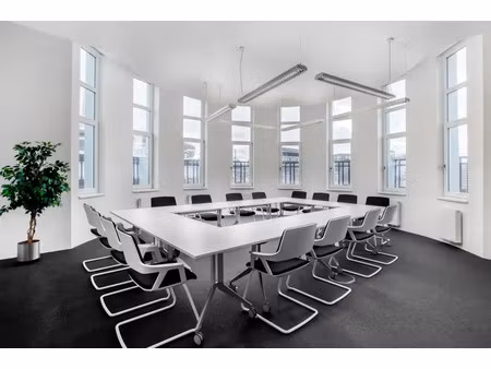 espace de bureau privé pour 4 personnes à joinville-le-pont  gabriel péri