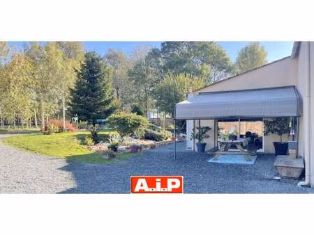 vente maison à bazoges-en-pareds (85390) : à vendre / 145m² bazoges-en-pareds