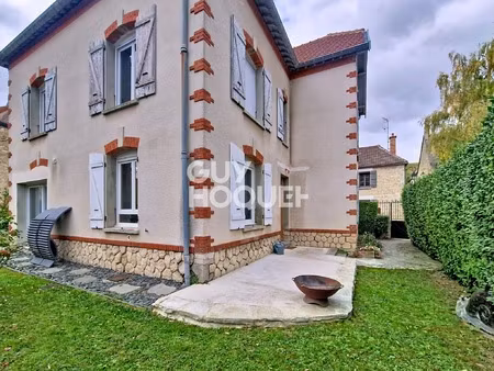 maison à vendre de 7 pièces de 197 00 m²
