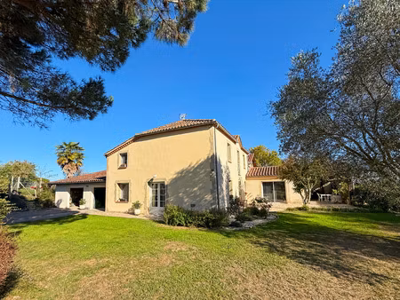 dpt gers (32)  à vendre aire sur l'adour proche maison ancienne en pierres entièrement rén
