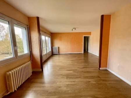 appartement f4 avec parking et garage