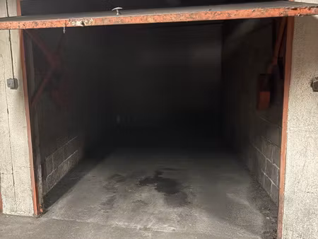 a louer - rue coursalon - garage