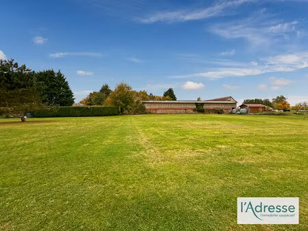 vente terrain  1200.00m²  lyons