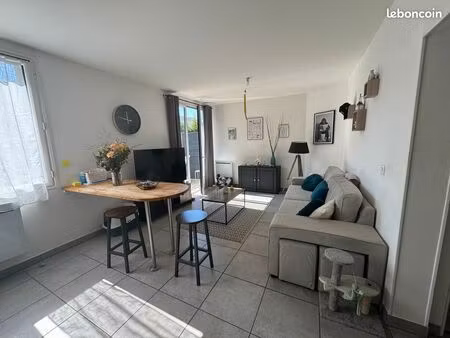 à louer f2 rez-de-chaussée 37360 neuillé pont pierre