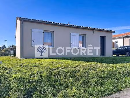 vente maison à lamairé (79600) : à vendre / 78m² lamairé