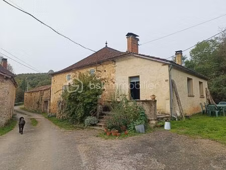 corps de ferme de 130 m² à villefranche-du-perigord