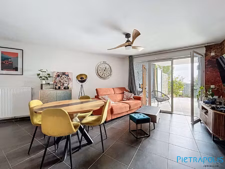 appartement de 67m2 avec 3 garages