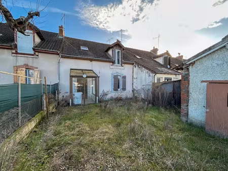 vente maison 4 pièces 53.77 m² à commentry (03600)  39 000 €