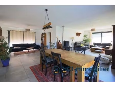 maison de prestige de 165 m2 en vente givry  bourgogne-franche-comté